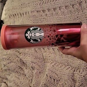 16 oz Starbucks tumbler with hearts 💕